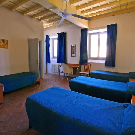 호스텔 Orsa Maggiore For Women Only 로마