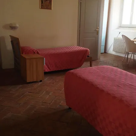 호스텔 Orsa Maggiore For Women Only *