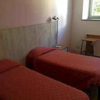 אכסניה Orsa Maggiore For Women Only רומא