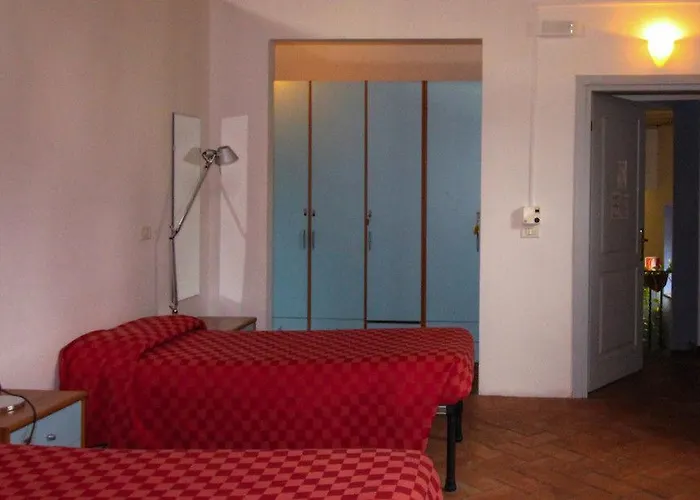 Orsa Maggiore For Women Only אכסניה *