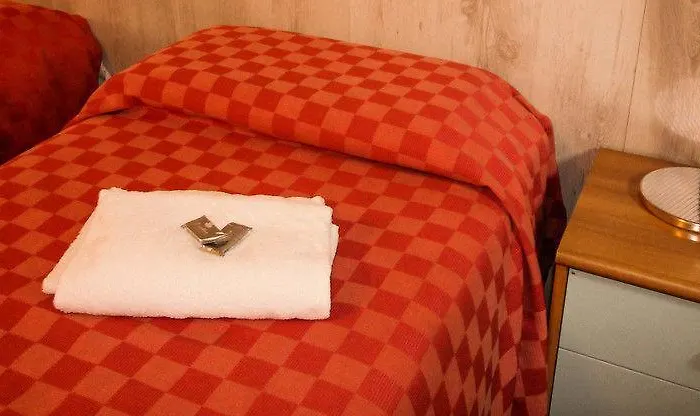 Orsa Maggiore For Women Only * רומא