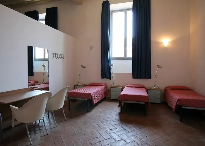 אכסניה Orsa Maggiore For Women Only רומא