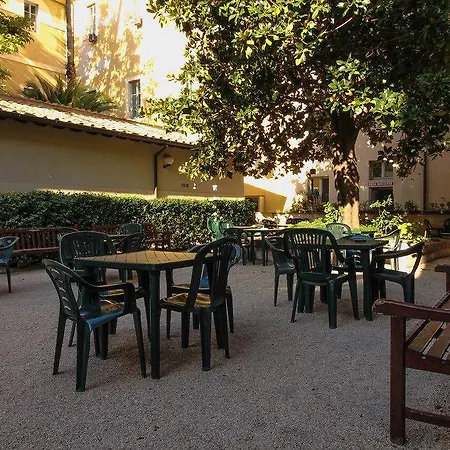 Orsa Maggiore For Women Only Hostel Rzym
